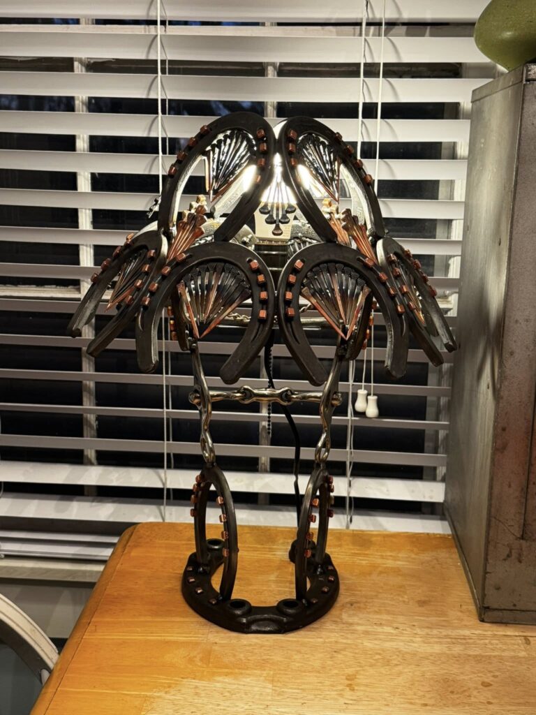 Metal Art by Jinkx gives his unprecedented art as our guest.